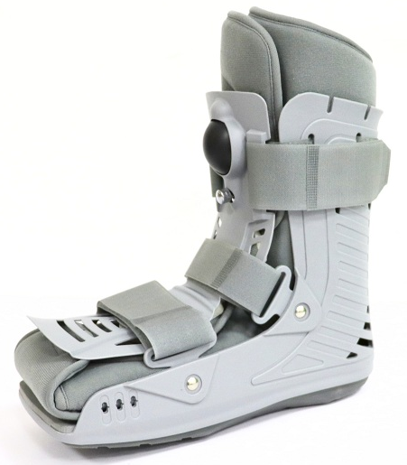 ORTÓTESE WALKER INSUFLÁVEL FIXA COM PALA (curta)
